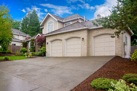 Driveway & Concrete Cleaning in Syracuse, NY: Removing Salt, Oil, and Tire Marks Thumbnail